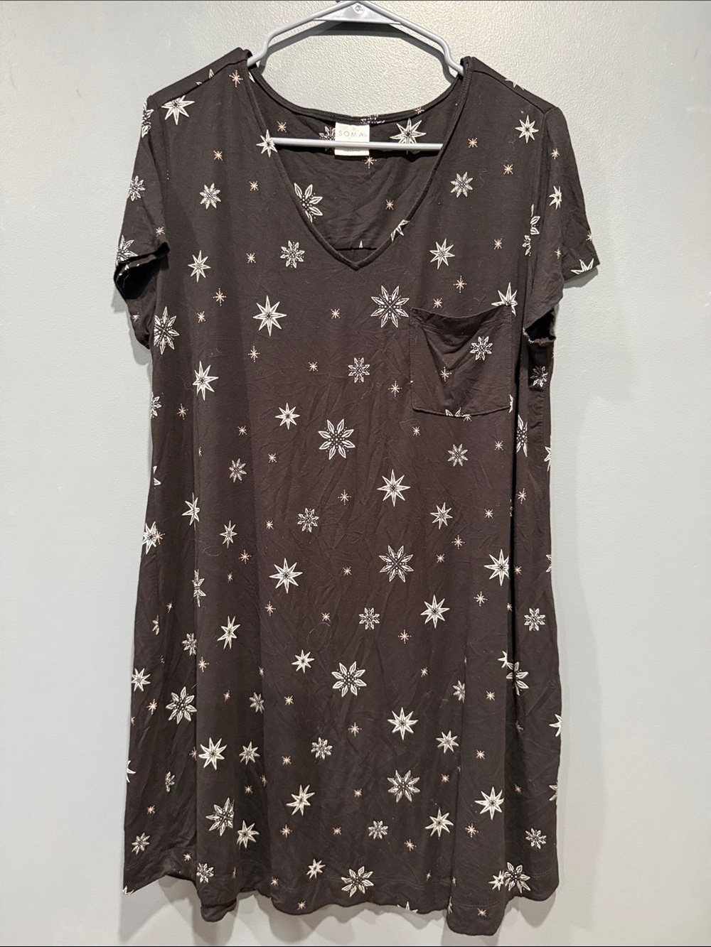 SOMA cool nights sleep shirt Star Print V-Neck Pocket